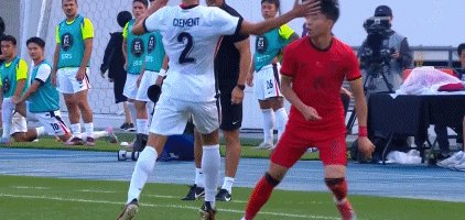 '홍콩과 격투 직전' 중국, 1-0 진땀승…<b>동아시안컵</b> 첫 승 신고→3위로 대...