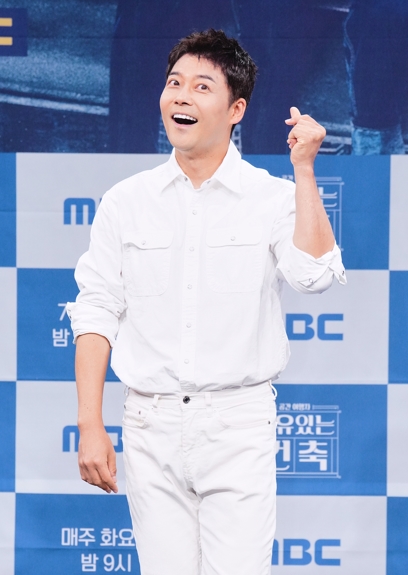 전현무, 고정 또 추가 "연예대상보다 정규편성이 반가워" (<b>이유있는건축</b>...
