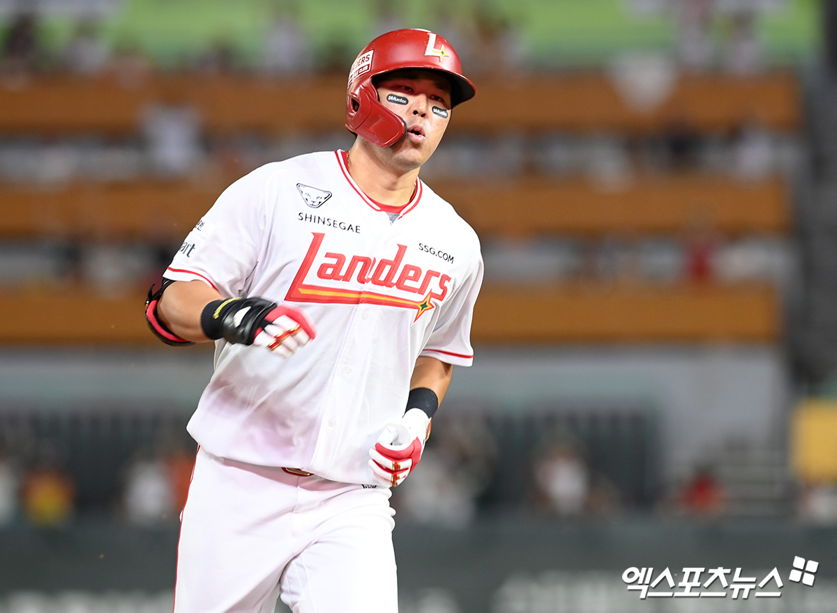 '팔꿈치 타박상' <b>화이트</b>, 결국 <b>말소</b>→"통증 있고, 팔에 힘 안 들어간다...
