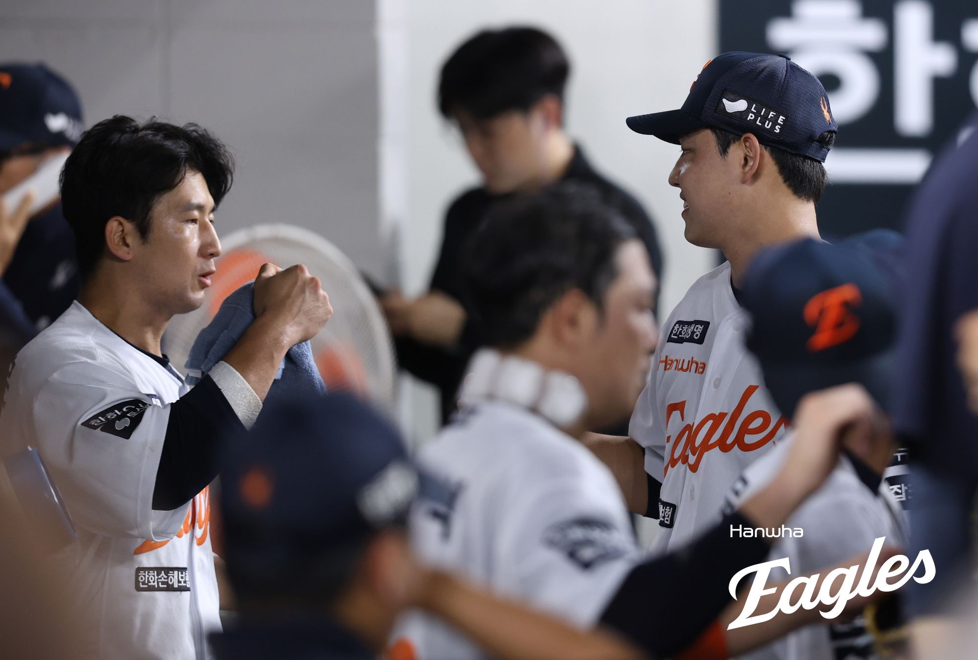 '한화에 폰세 2명이었네!' <b>문동주</b> '<b>161km</b>→7이닝 10K 인생투' 했는데…타...