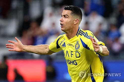 '초대형 뉴스' <b>호날두</b> 드디어 <b>결혼</b>한다!…'동거 금지' 사우디 율법에 복...