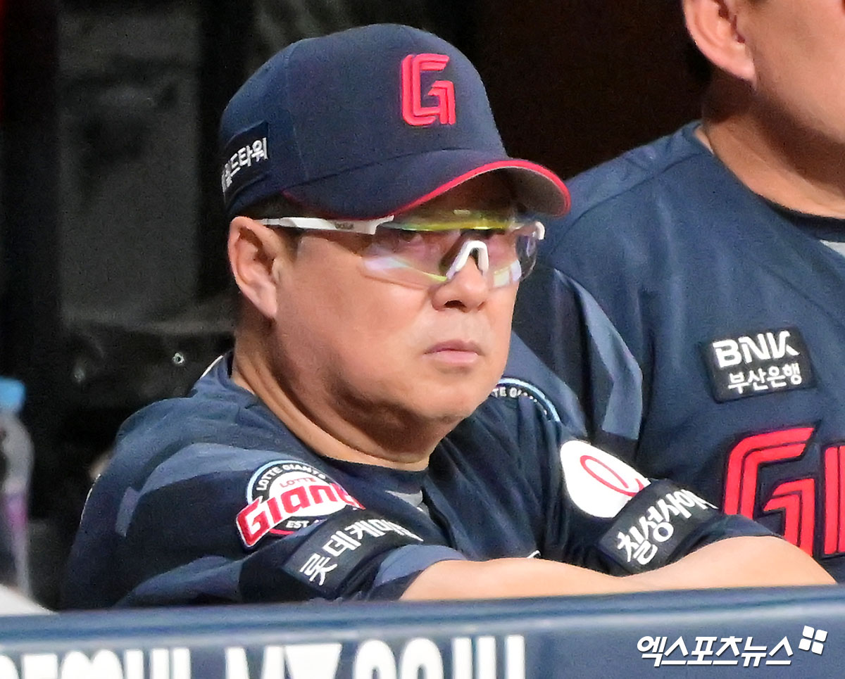 '8연패' <b>롯데</b>, 1-2군 벤치<b>코치</b> 교체…"특별한 배경 없어, 주전들 타격감...