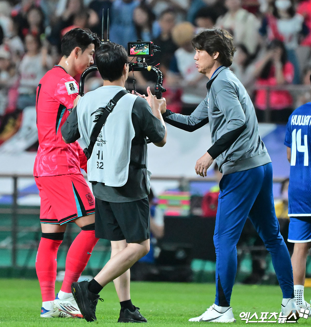 <b>손흥민</b>, 홍명보호서 위상 크게 바뀌나…"대표팀 주장 변경될 수도", 출전...