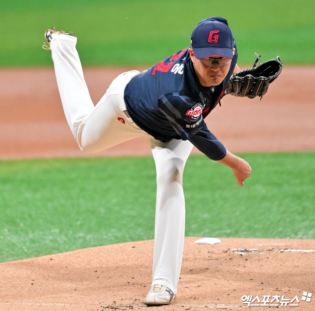 '12연패 탈출→연승' 롯데, <b>박세웅 부활</b>만 남았다…고영표와 맞대결 승...