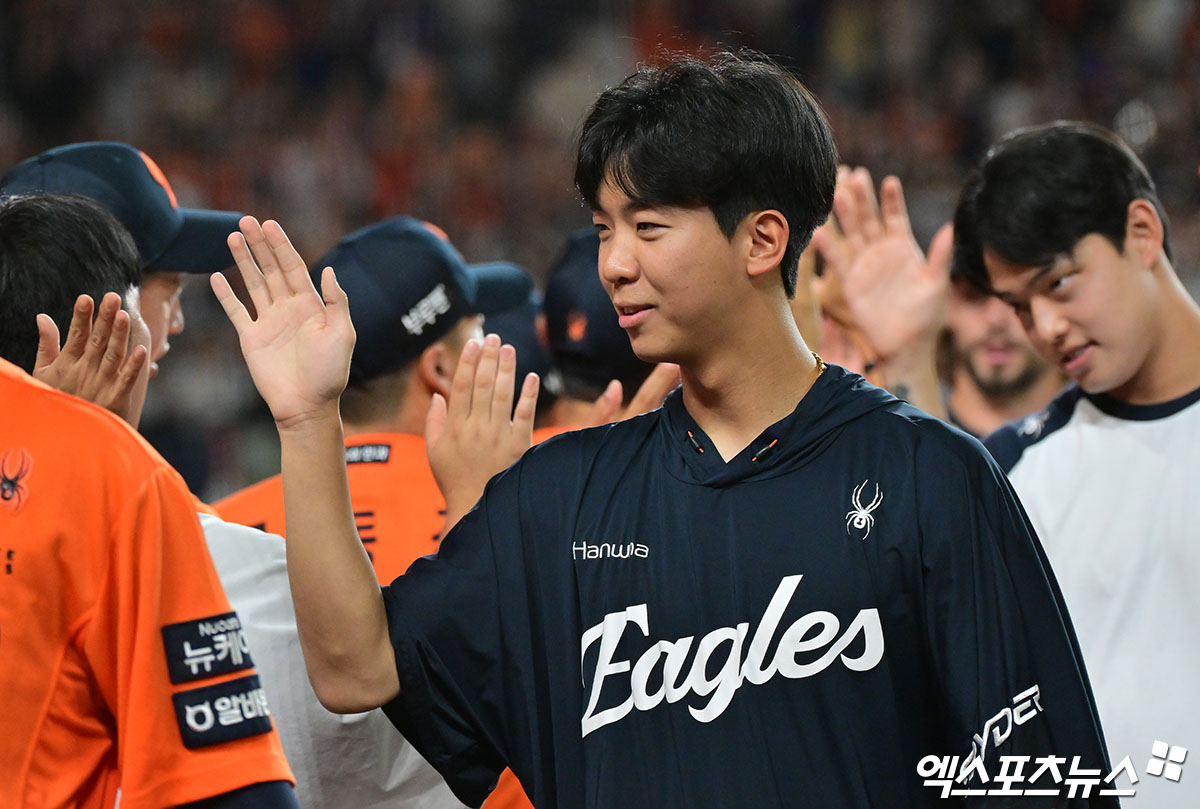 '5연승' 한화, 악재 나왔다…'<b>어깨 통증</b>' <b>리베라토</b> 끝내 '부상자 명단 등...