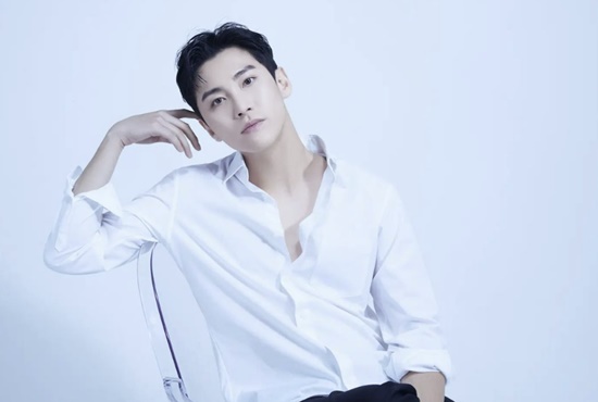 '연예계 은퇴' <b>송승현</b>, <b>국밥집 사장</b> 변신 "FT아일랜드 때 거만…밑바닥...