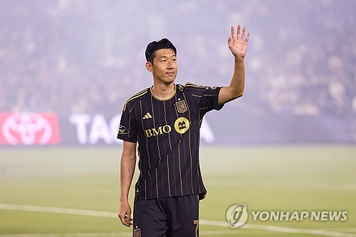 <b>손흥민</b> 때문에 적장이 벌벌 떤다…'<b>메시급 인기</b>' 경기 전부터 굴복 "우...