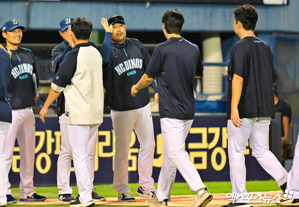 <b>이호준 감독</b> ‘<b>8연승</b>이다’[포토]