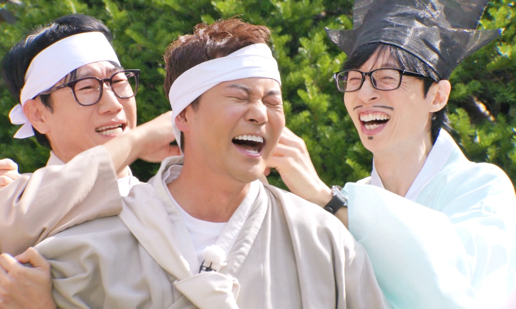 '김종국 대타' <b>전현무</b>, '<b>런닝맨</b>' <b>출연</b> 심경 고백…유재석에게 꽉 잡혔다...