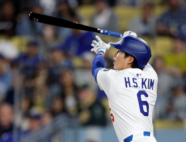 '생존왕' 김혜성, NLDS <b>1차전</b> 벤치 시작…MLB 가을야구 데뷔는 일단 '대...