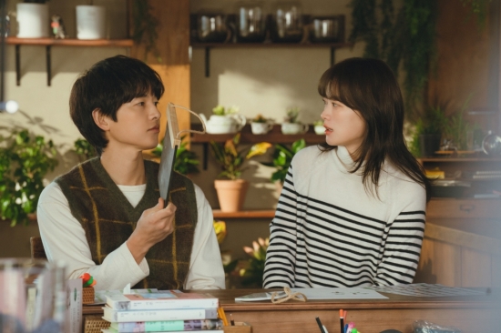 '종영 D-1' <b>송중기</b><b>천우희</b>, 첫사랑 로맨스 <b>해피엔딩</b>으로 완성할까 (마이...