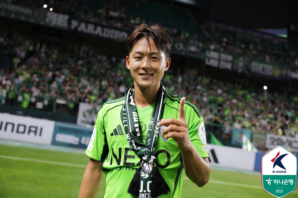 '프로 첫 <b>우승</b>' <b>이승우</b> "<b>우승</b>하고 싶어 <b>전북</b> 왔다…유럽보다 제2의 최철...