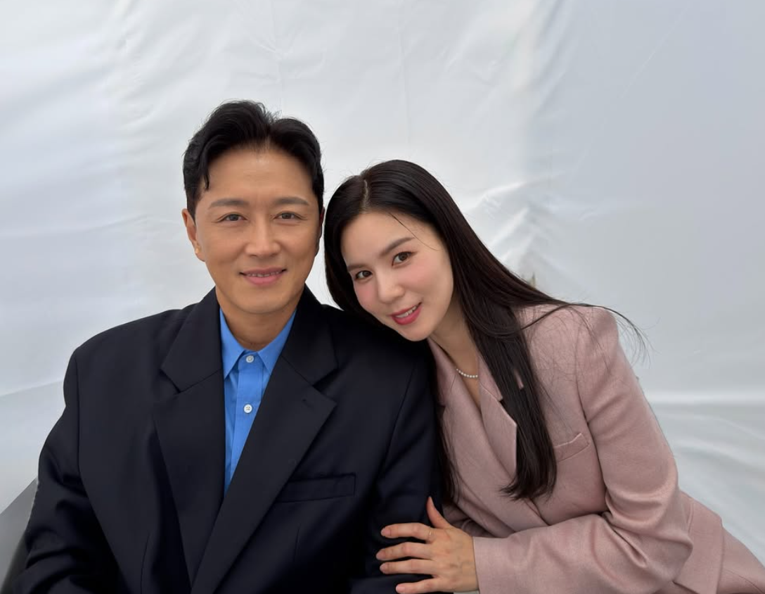 '<b>박시은</b>' <b>진태현</b>, '왜 <b>성인</b>만 <b>입양</b>하냐' 비판에 <b>소신</b>…"어떤 기부·후...