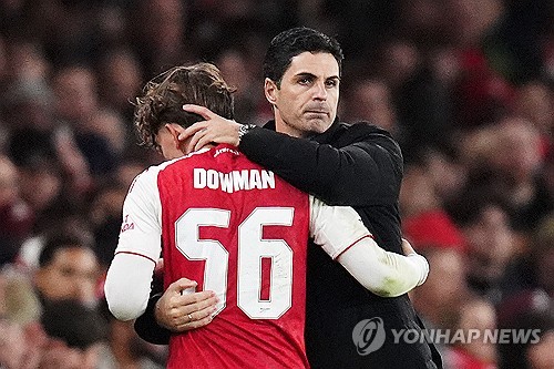 대충격! 아스널 감독, 손흥민 '빅찬스미스' 조롱…“일대일 놓치면 우승 못 해!”→ 기자 “SON 말하는 거죠?”에 웃음