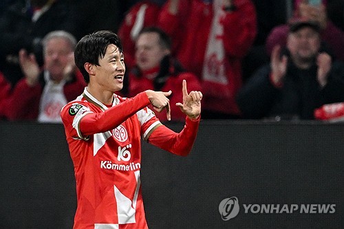 <b>이재성</b> 펄펄 맹활약! '95분 <b>극장골</b>' 마인츠 2-1 역전승 견인…마인츠, 피...