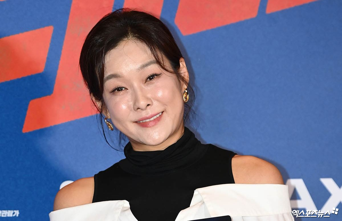 <b>현영</b>, <b>출생의 비밀</b> 공개…"그럼에도 태어나" (백반기행)