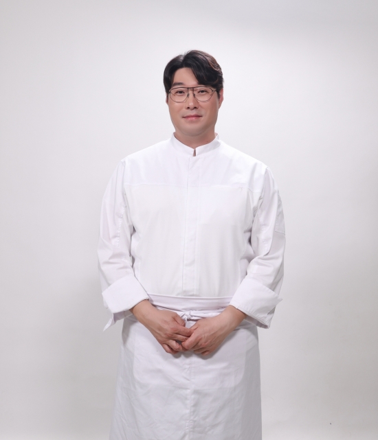 '흑백요리사' <b>오세득</b>, <b>김재중</b>과 한식구…<b>인코드</b>와 전속계약 [공식]