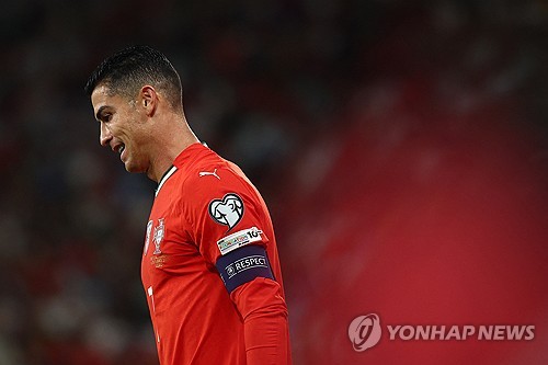 <b>호날두</b> "월드컵 우승하고 <b>은퇴</b>!" 공식 발표…미국서 '라스트 댄스', 오피...