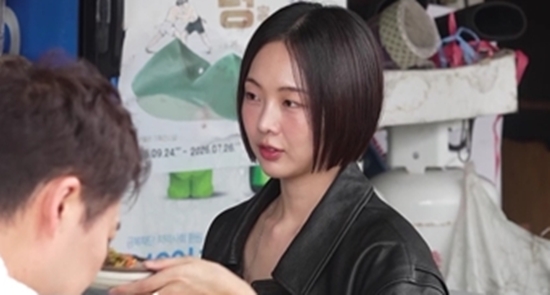 금새록, <b>전현무</b> 동안 부심에 일침…"성태 오빠가 더 어려 보여" (<b>전현무</b>...