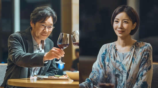'비밀의 숲' 사약로맨스…<b>유재명</b><b>윤세아</b> '<b>러브</b> 미'로 만났다