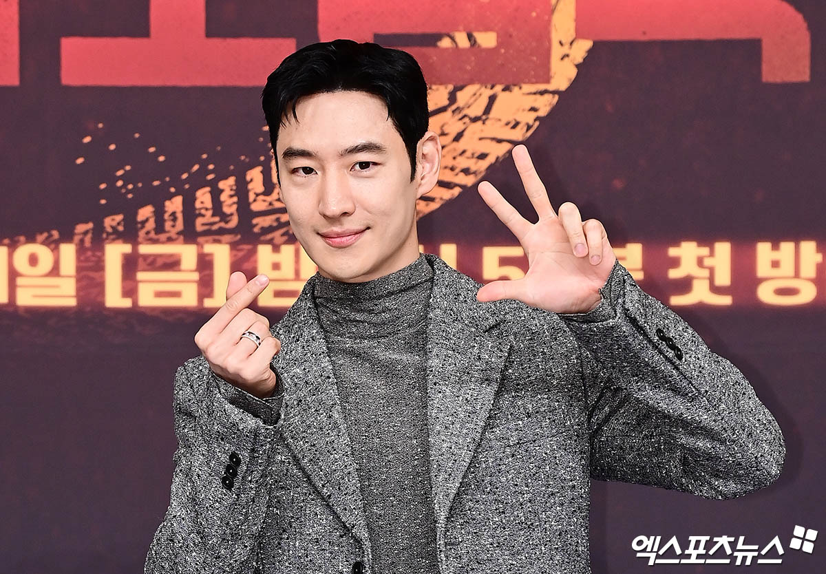 시동 건 '<b>모범택시3</b>', <b>이제훈</b> 또 <b>대상</b> 노리나…"주신다면 마다하지 않아...