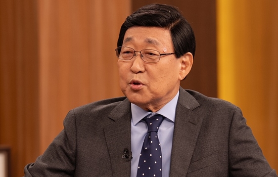 <b>김동건</b>, '<b>재벌가 사위 루머</b>'에 입 열었다…"방송국에서 쫓겨날 뻔" (데이...