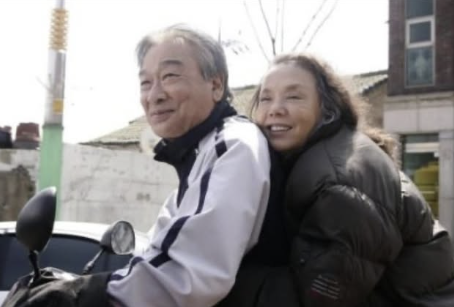 환하게 웃는 故<b>이순재</b>·故<b>김수미</b>…<b>서효림</b> "가슴 터지도록 보고 싶어" 먹...