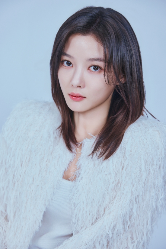 <b>김유정</b>, 파격 악역 변신 "지인들이 무섭다고 피해…호평에 뿌듯" (<b>친애하</b>...
