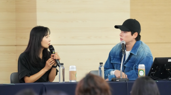 '49세' 문정희, '11세 연하' <b>박정민</b>에 "열심히 놀고 <b>연애</b>해라" '찐누나' ...