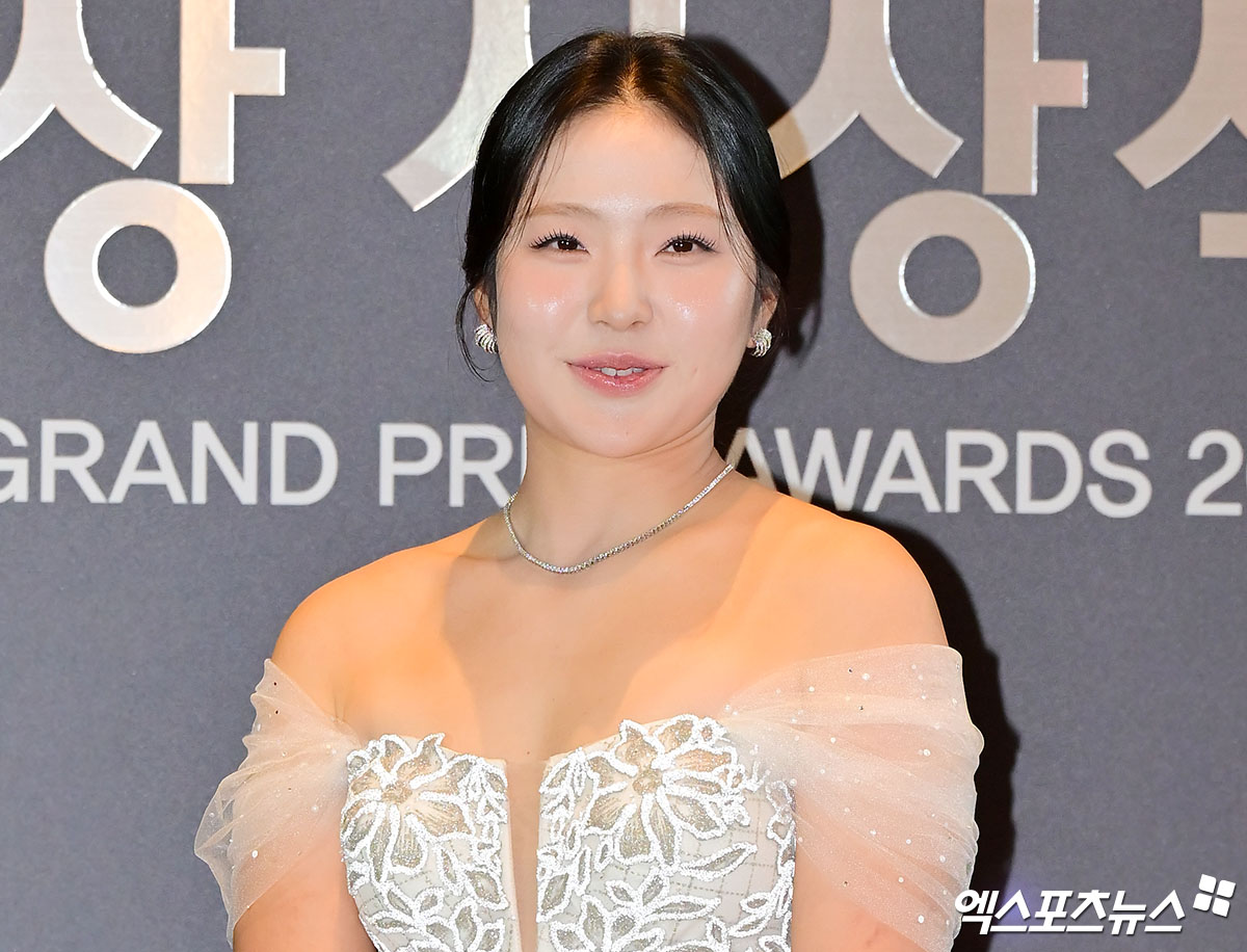'대상+최저타수상' 유현조, <b>KLPGA</b> 시상식 '2관왕'→"내년엔 다승왕 목표...
