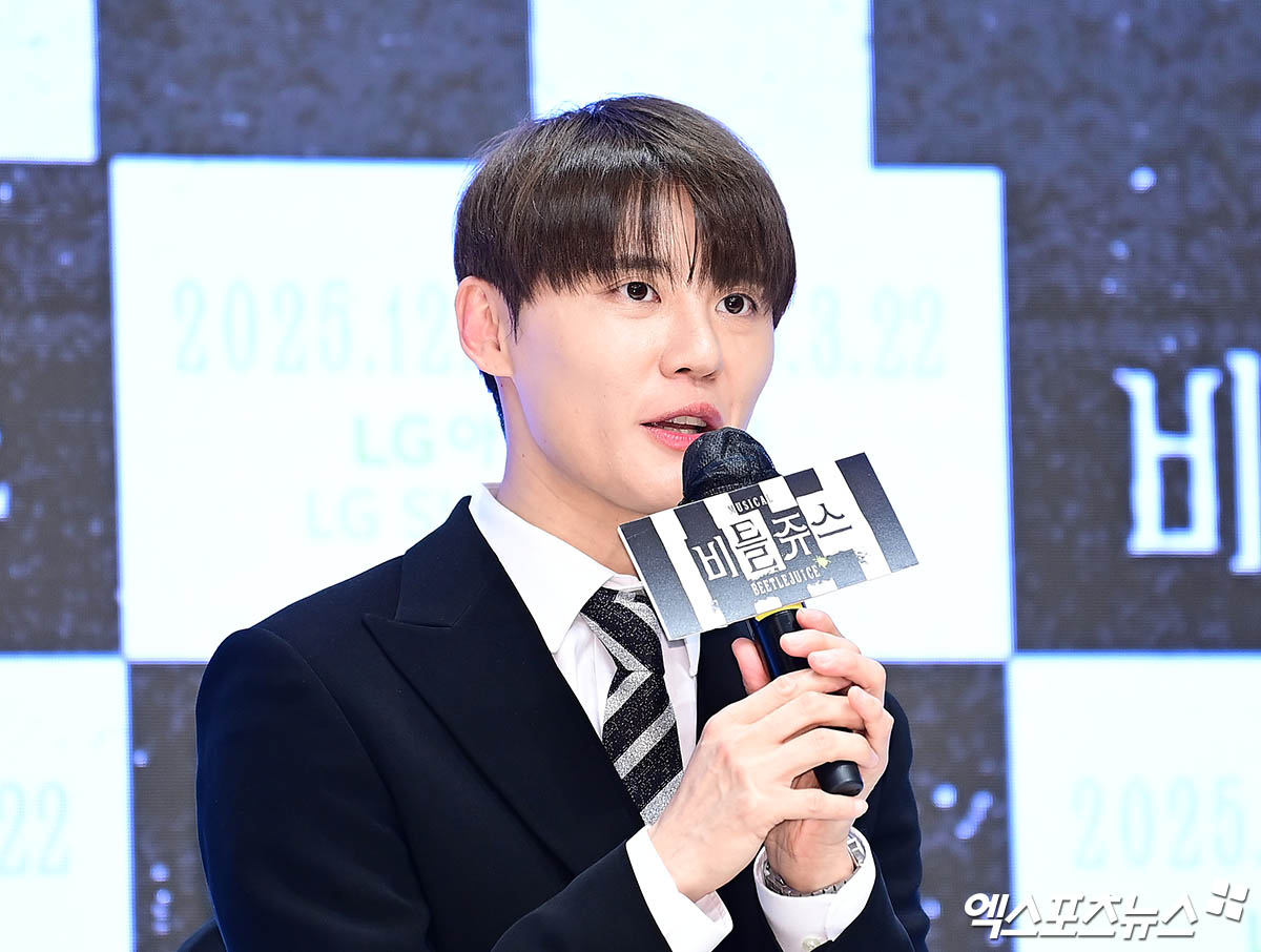 '<b>비틀쥬스</b>' <b>김준수</b> "<b>코미디</b>, 한숨 나왔지만…죽고 죽일 때도 개그 욕심...