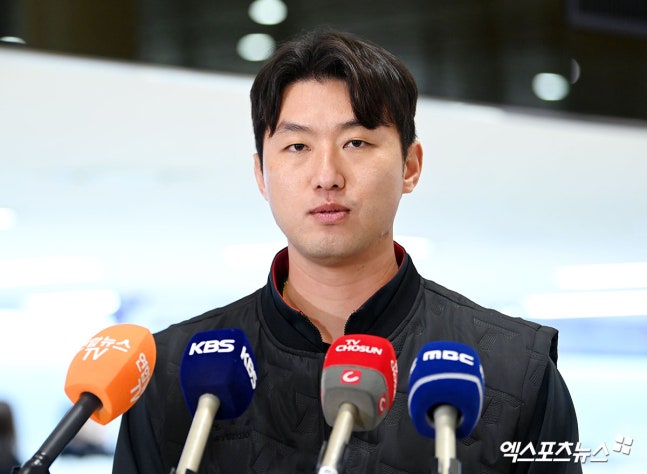 '15억 포기→KIA행' 홍건희 직접 밝혔다…"돈 욕심 NO, 계약 기간 욕심 있었다" [김포공항 인터뷰]