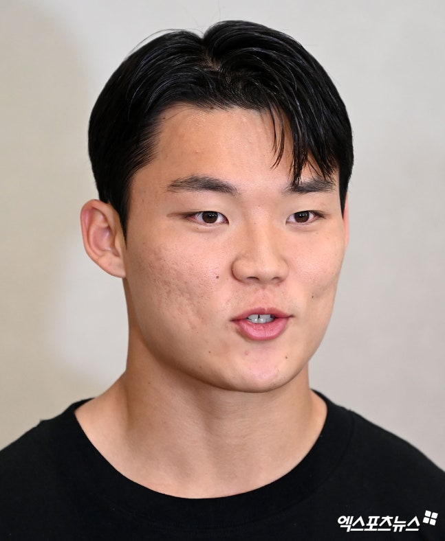 韓 '초대형 이적' 오피셜 공식발표 나온다! 리즈 시절 임박했나…오현규, 겨울시장 마감 앞두고 EPL 중하위권 이적 가능성 재부상