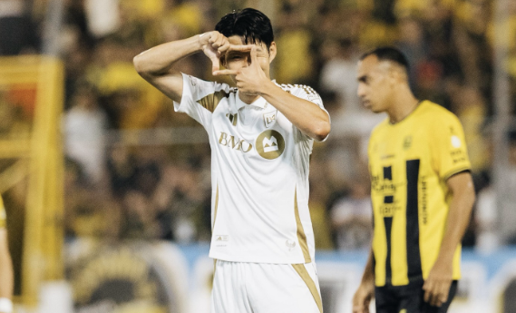 손흥민, 1골 3도움으로 경기 터뜨려