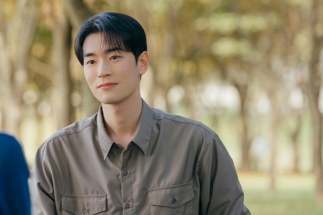 朴栖含精彩詮釋《給你宇宙》朴潤成角色，展現初戀真摯情感