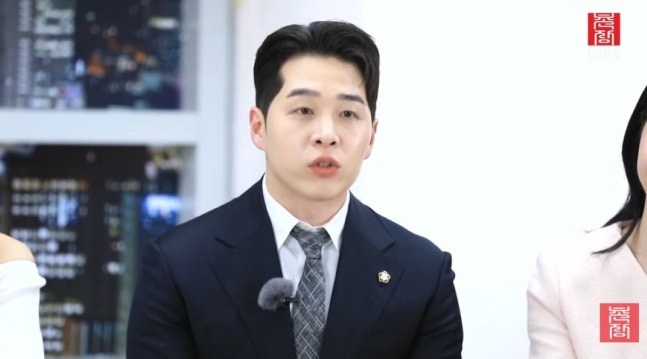 30기 영식, 깜짝 열애 발표…"'최커♥' 영자 아닌 다른 女와 진지한 만남" (촌장TV)