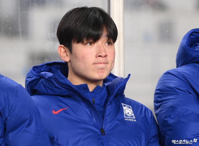 韓 축구 '초대형 사고' 터졌다…양민혁, '2부 토트넘'서 자취 감췄다→강등시 예상 라인업 YANG 없네