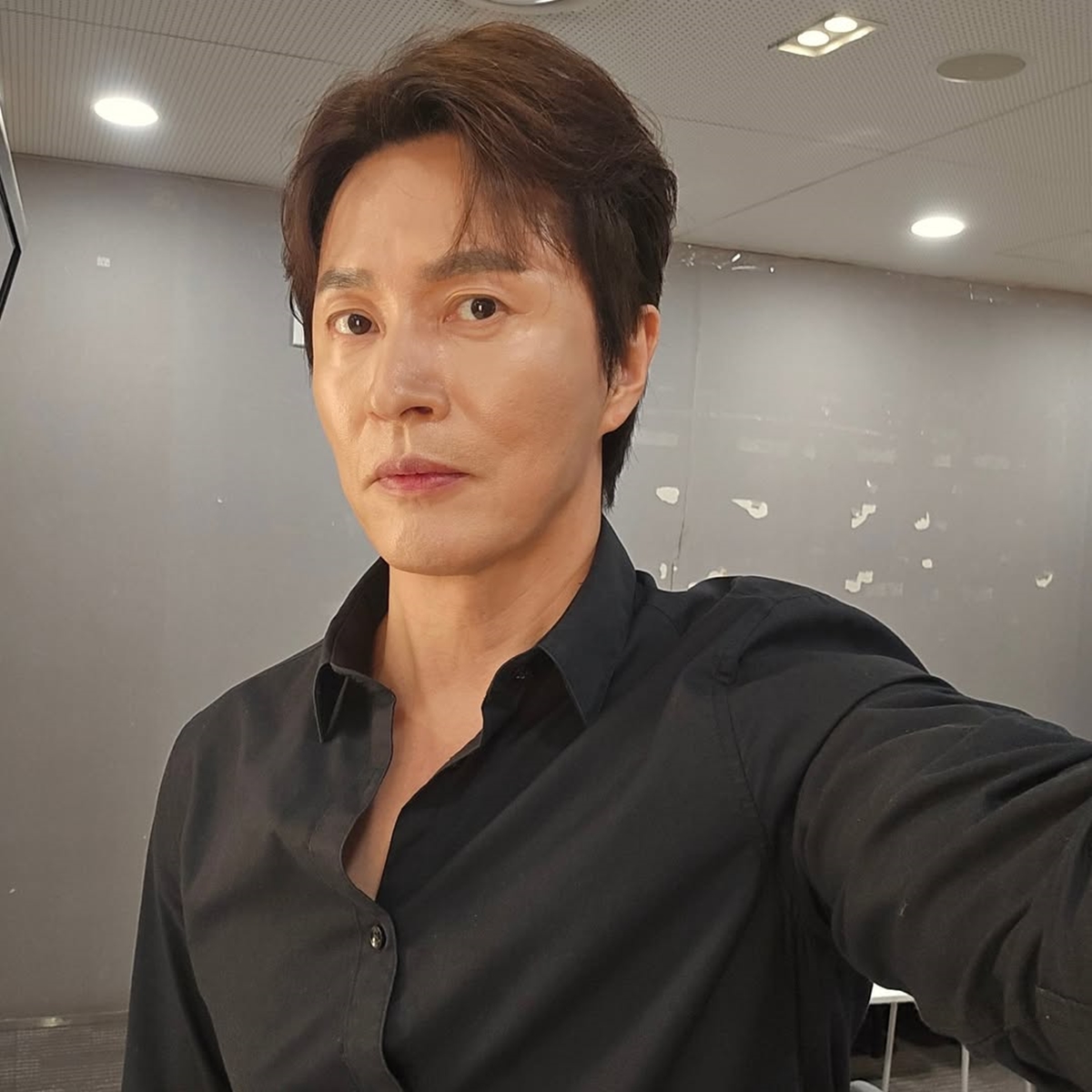 <b>김정민</b>, '슬픈 언약식' 대박에도 <b>가수</b> 데뷔 후회…"배우 했으면 난리났...
