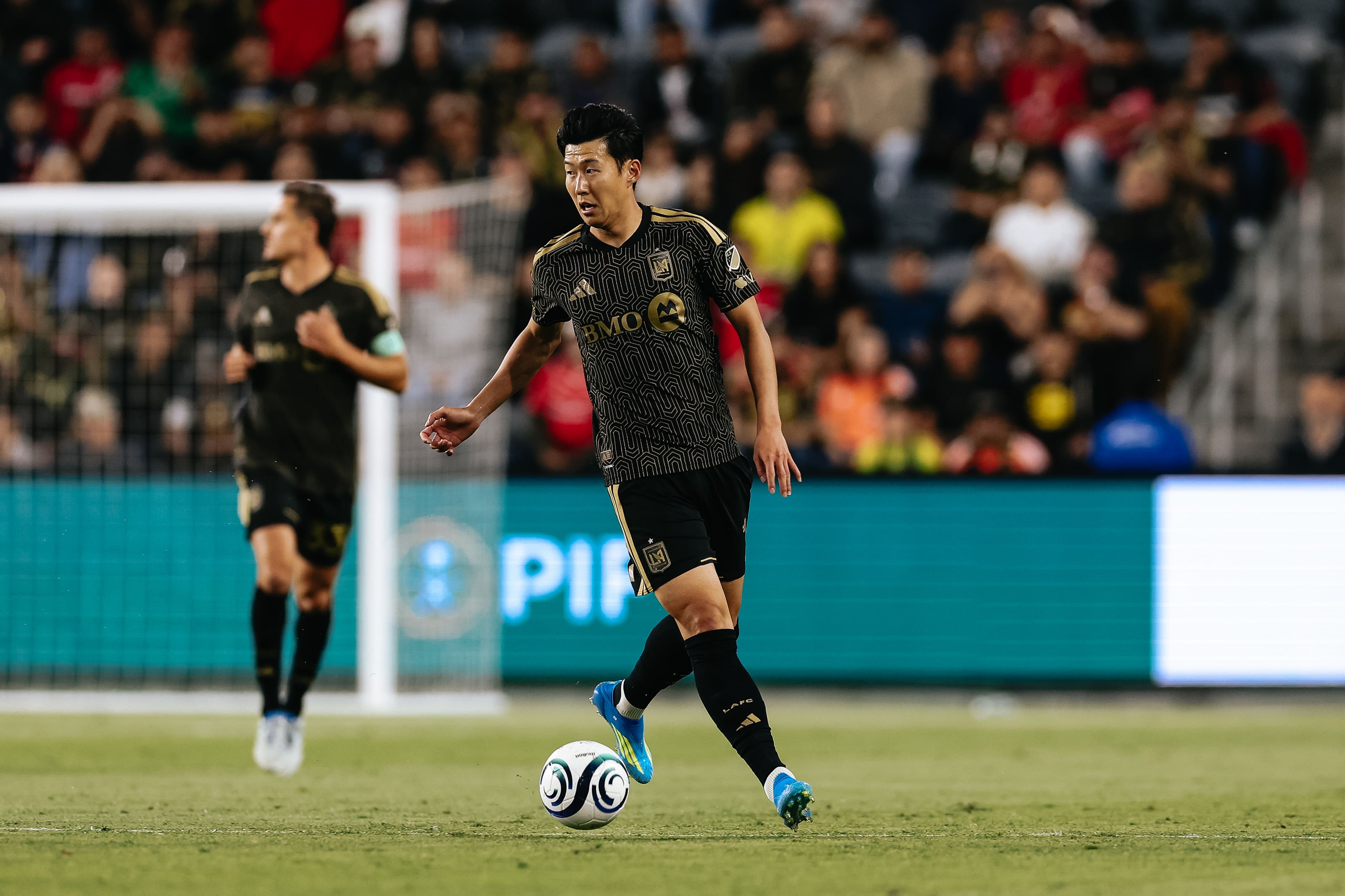 손흥민, 어시스트 1위! 퇴물 아닌 괴물이었다 '2도움 폭발'→<b>LAFC</b> 승리 일...