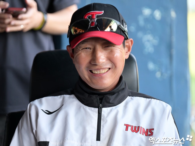 "이길 수 있는 경기 하겠다, 최대한 빨리빨리 교체" 염경엽 감독 '총력전' 선언…'이탈' 송승기 이상 無→다음주 복귀 예정 [잠실 현장]