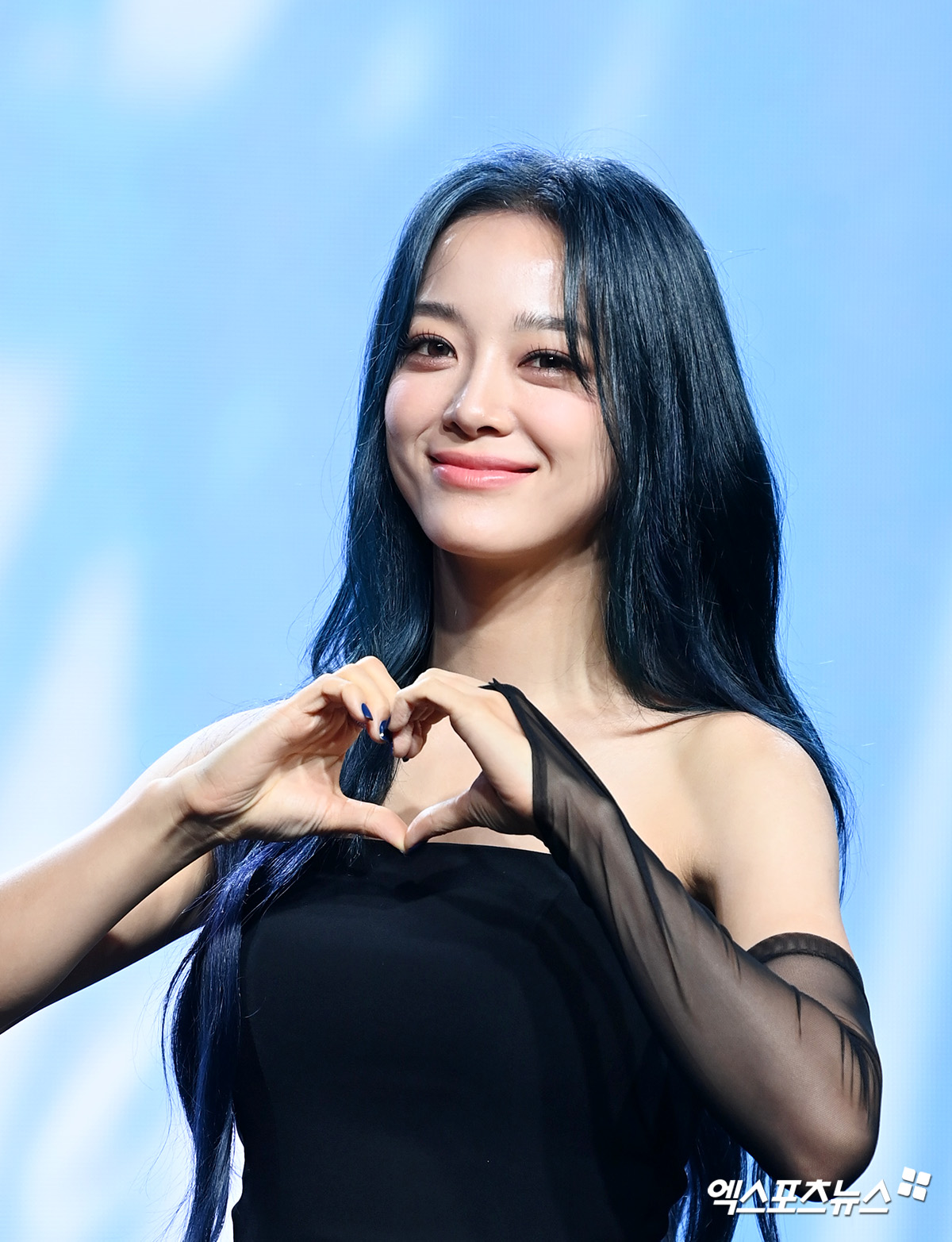 [1인 N역] '올라운더' 김세정, BH 품고 아이오아이 재결합까지…3막도 '...