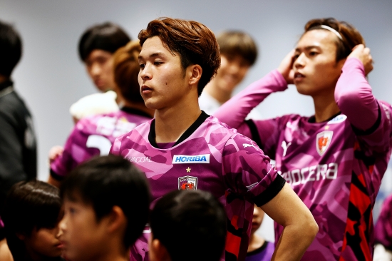 한국 NO 일본 YES!…'日 선택' 신의 한 수였나→'박지성 후계자' 지목된 윤성준, 분데스 마인츠행 가능성