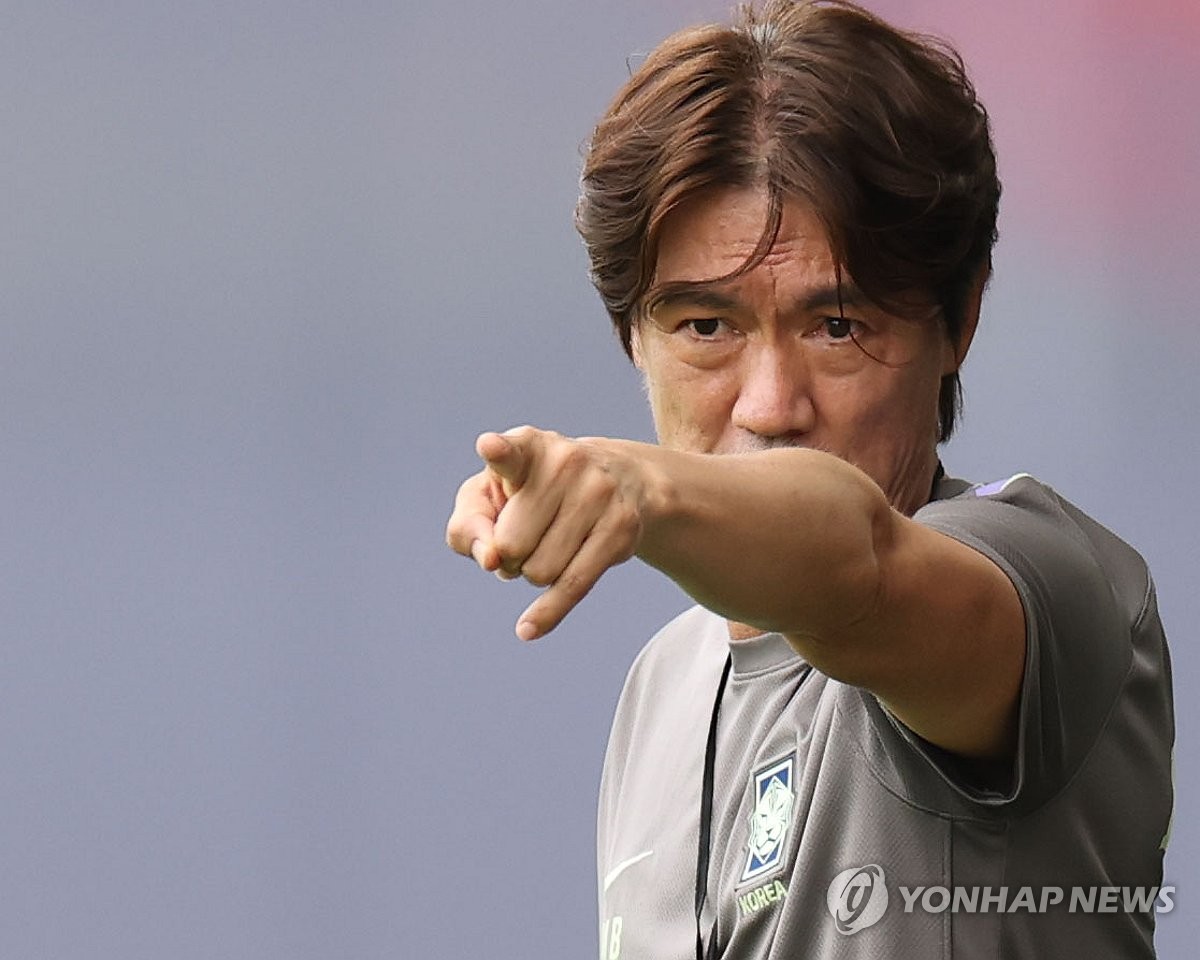 홍명보, "사임하고 외국 도피" 정치권 발언에 쐐기…"주어진 결과 받아들이느라, 국민 여러분께 말씀드리지 못해" 청문회 참석 확언
