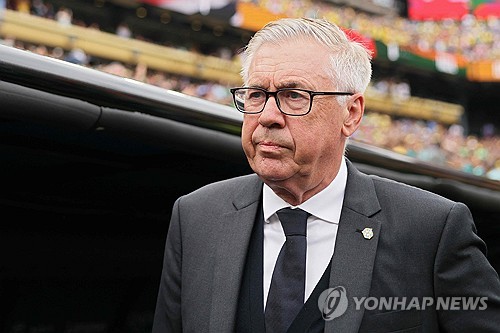 연봉 164억인데…"월드컵 실패 당장 경질해!" 브라질 레전드 호마리우, 안첼로티 공개 저격→"16강 탈락은 국가적 망신, 바로 쫓아내야"