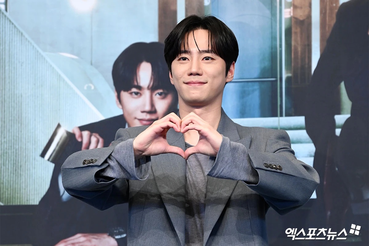<b>이준영</b>, 있지 '워너비' 어깨춤 벼락치기였다…"류진과 연습, 재능 남달...