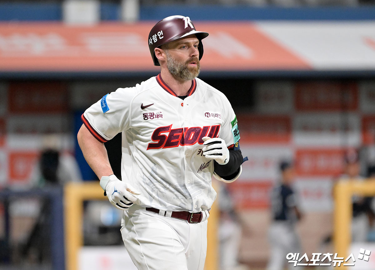 한화 마운드 14득점 폭격!…'KBO 유일' <b>데이비슨</b>+히우라 조합 고점 맛봤...
