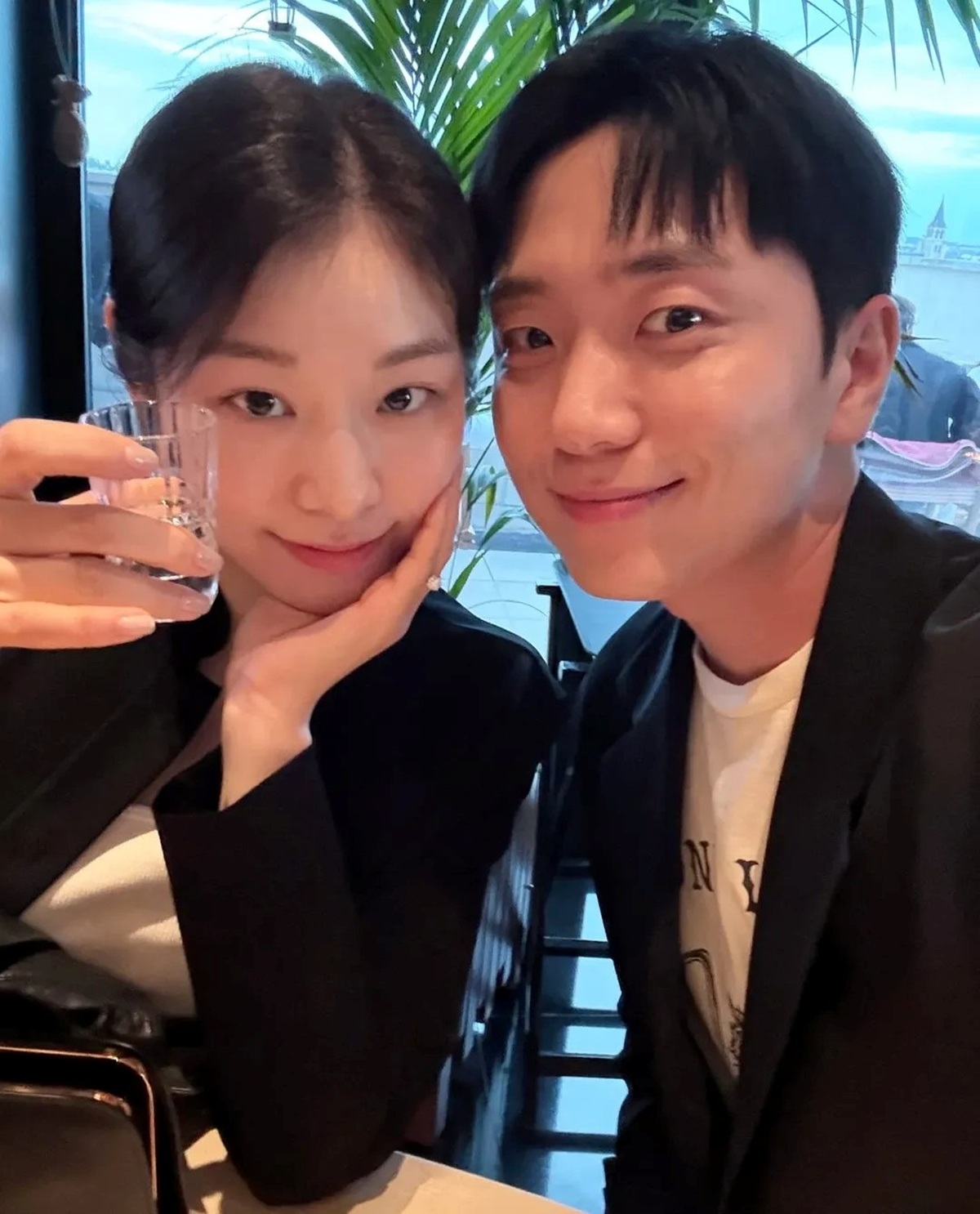 고우림 "집에 돌아가면 김연아가 있다"…생일 도시락에 미역국까지 '...