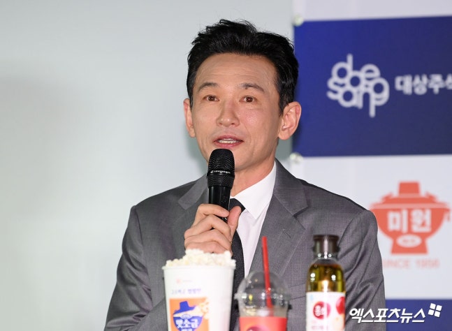 황정민 '77차례 통화' 스토킹 공방, 진실은 법정에서 가려질까?