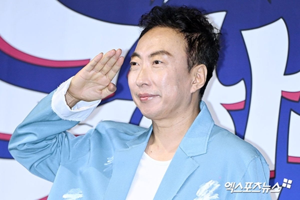 박명수 "최근 포착 <b>배용준</b>, 머리는 <b>백발</b>인데 <b>얼굴</b>은 그대로더라" (라디...