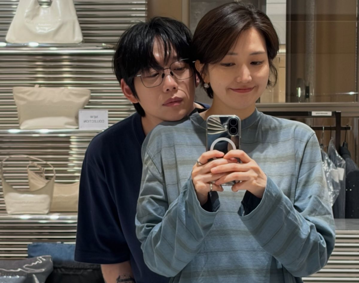 <b>권정열</b><b>김윤주</b>, 보기 드문 투샷 공개…결혼 12년 차에도 귀한 '<b>럽스타</b>...